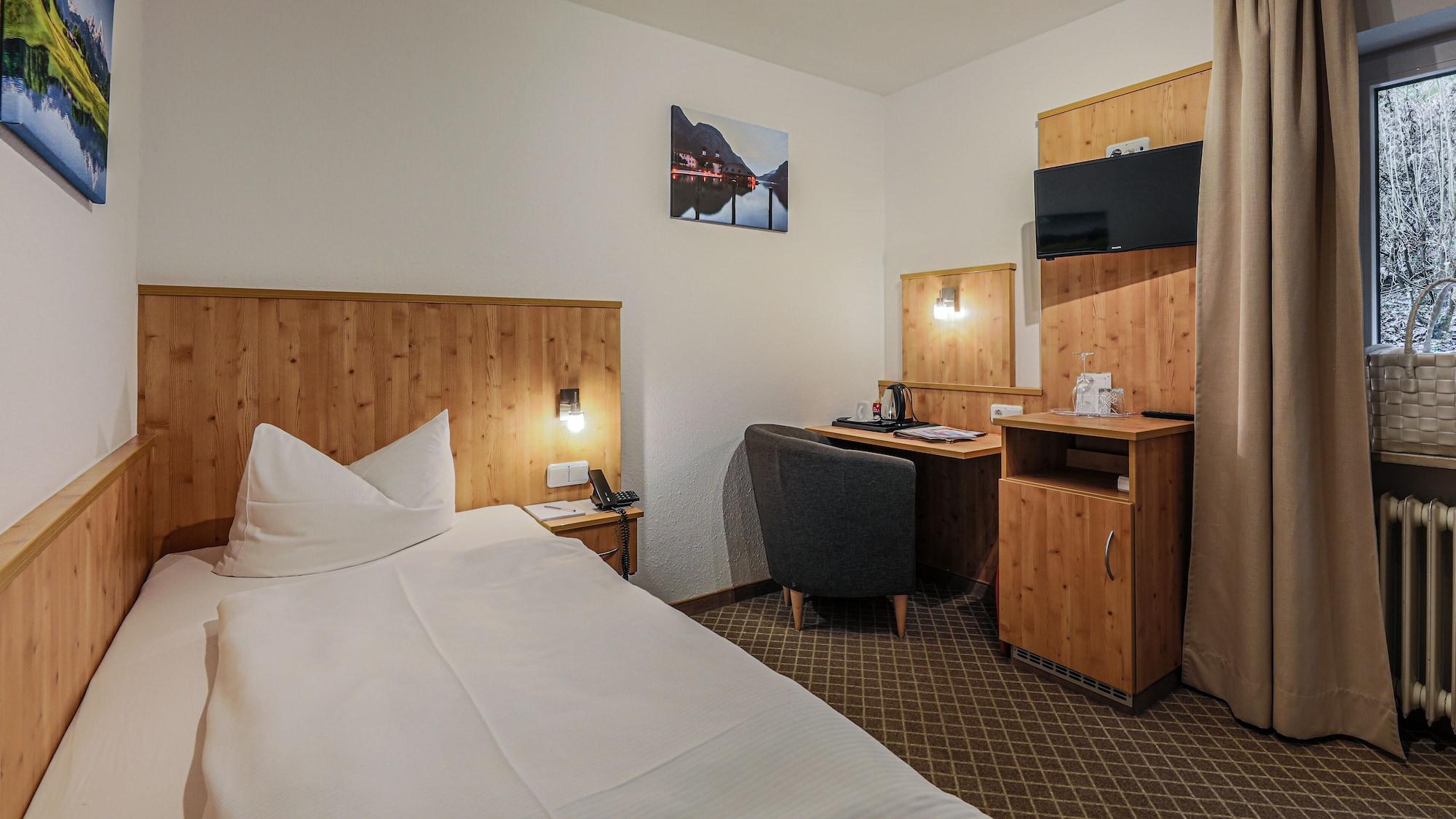 Alpenhotel Fischer 4 Sterne - Adults Only Berchtesgaden Exterior photo